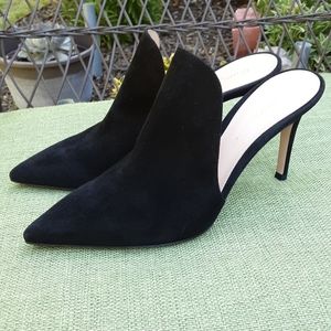 Gianvito Rossi Aramis Black Suede Pointed Toe Heeled Mule.